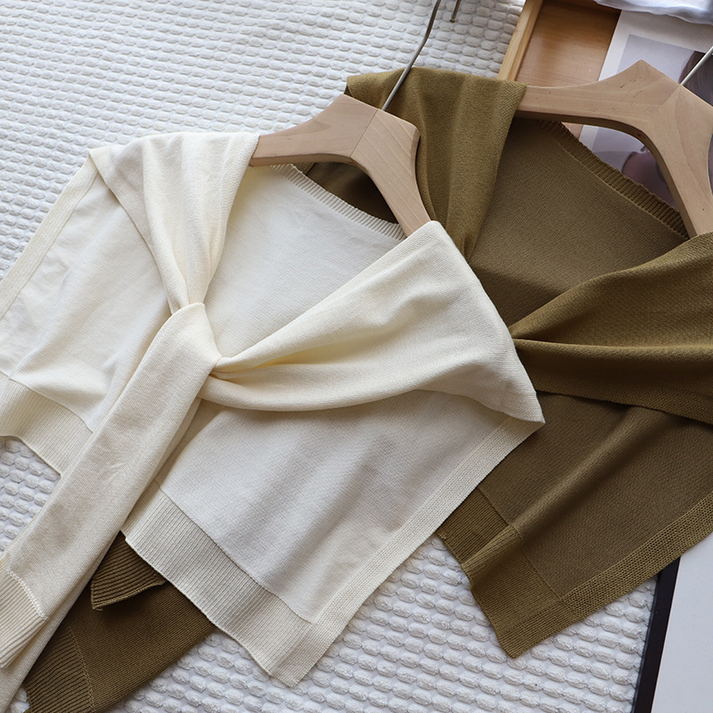 [Bizheng] 2023 Frühherbst neue Damenbekleidung im koreanischen Stil, modischer, allgleiches, einfarbiger Strickschal im westlichen Stil, Schulter 8856_voghion.com