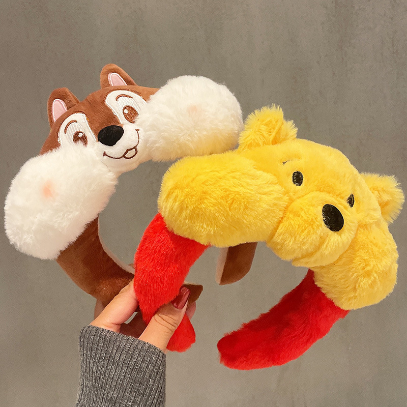 Online celebrity chipmunk Pooh bear headband female face washing headband cartoon funny strawberry bear girl cute hairpin headdress