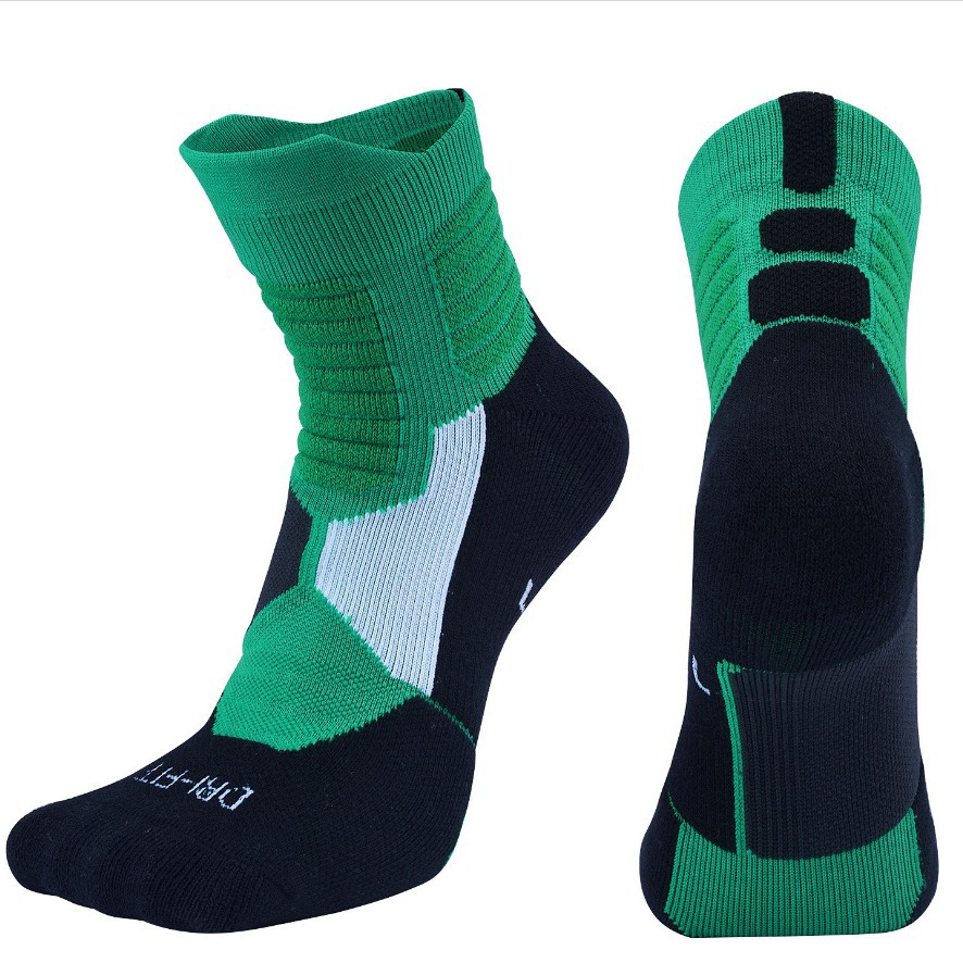 Comfortable breathable sports basketball socks Terry socks mid-barrel basketball socks men and women elite adult left and right foot sports socks