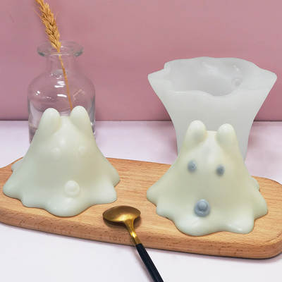 Three letters are strange jelly silicone mold DIY cartoon milk jelly pudding pinch music silicone grinding tool