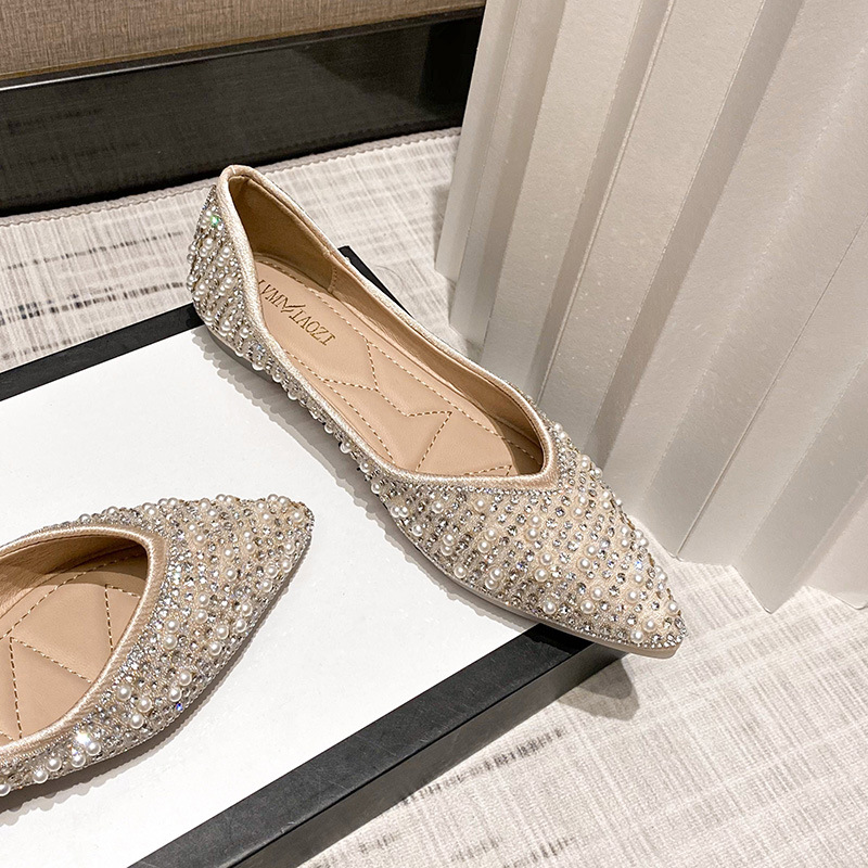 European Station Single Shoes Женские летние туфли на плоской подошве 2023 Новые женские туфли с мелким ртом и острым носком больших размеров 41-43