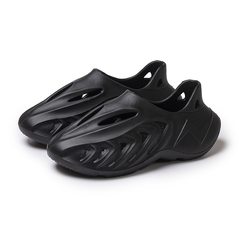 Hollow Breathable Men's Sandals Outdoor Beach Sandals Toe EVA All-in-One Men's Shoes Hole Shoes Summer Trendy Shoes