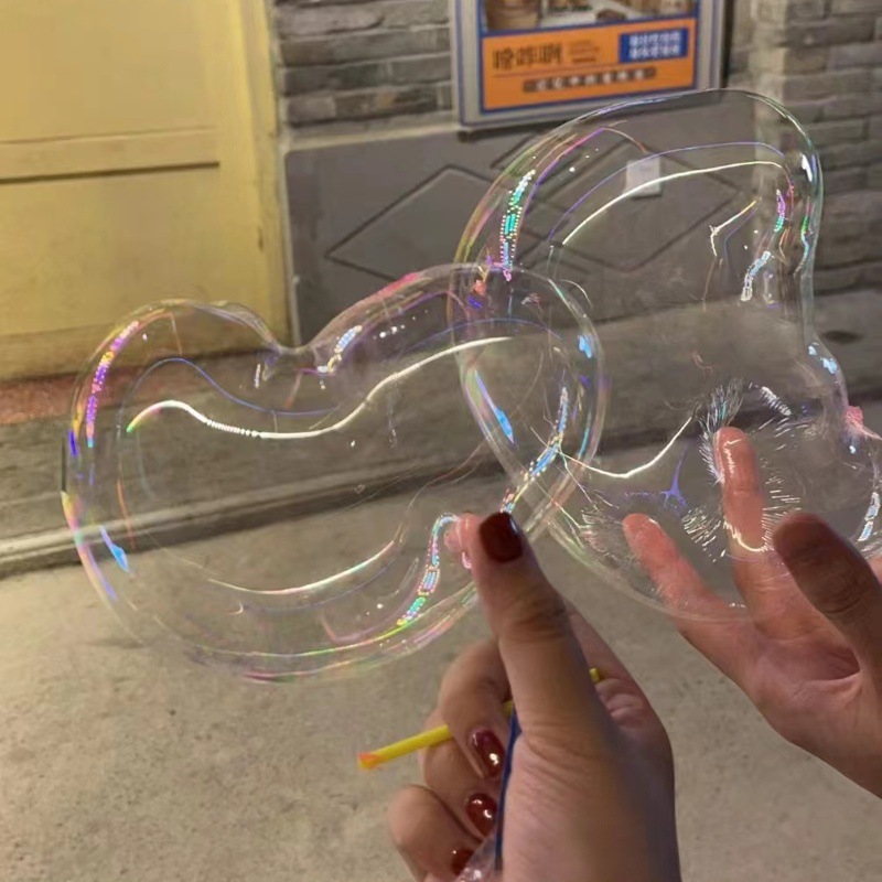 Wholesale childhood nostalgic colorful bubble gum blowing non-toxic blowing wave ball children's space balloon toy bubble stick