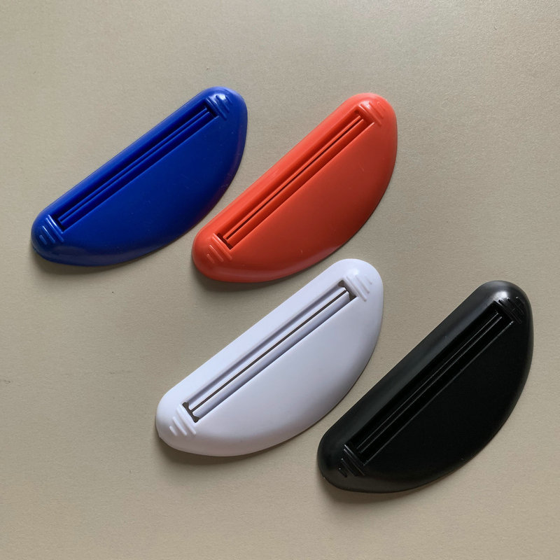 In stock supply Plastic toothpaste mate mouth-type toothpaste squeezer Plastic toothpaste squeezer toothpaste squeezer
