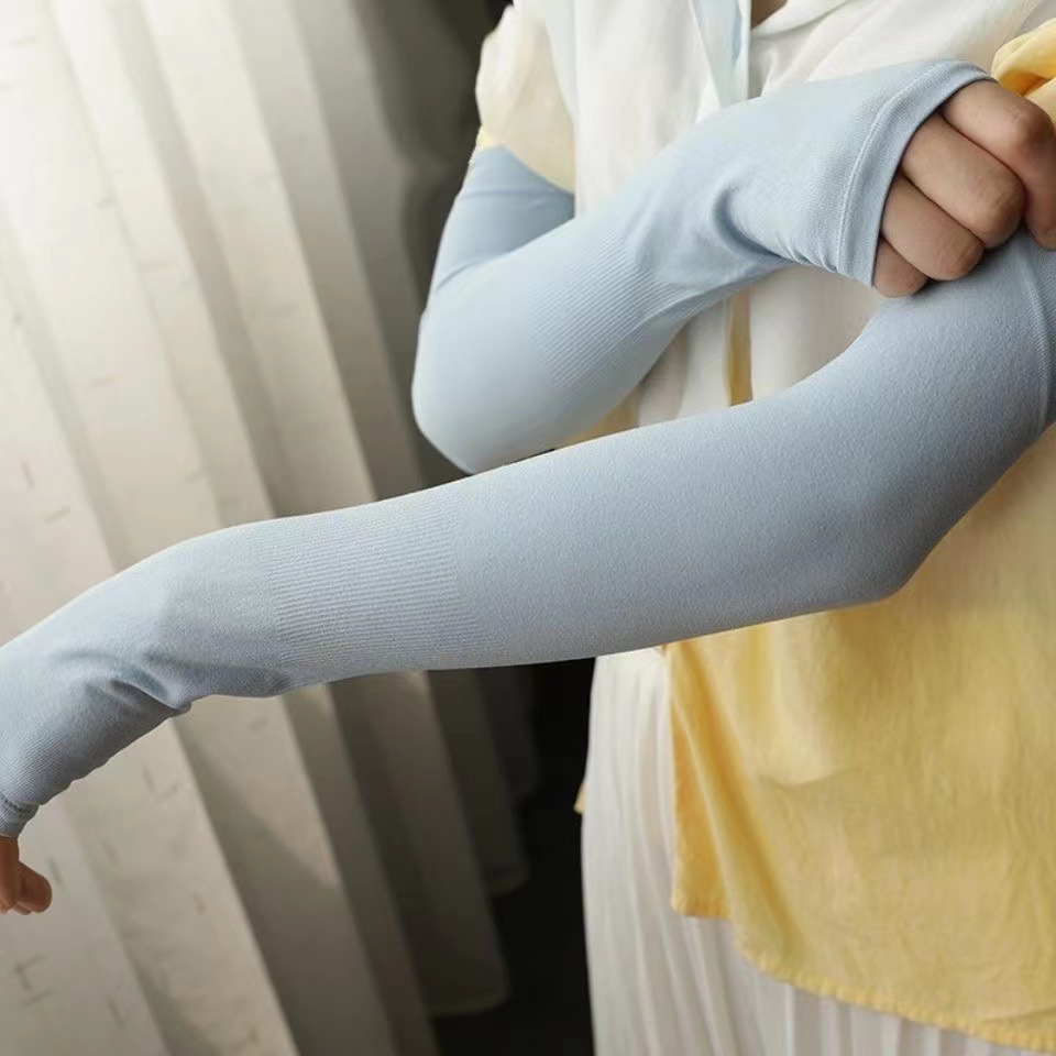 Solid color mosquito repellent sleeves Korea ice sleeves ice silk sunscreen sleeves outdoor riding men's and women's sports driving sleeves wholesale