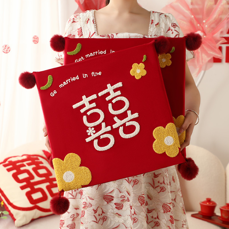 Wedding kneeling mat a pair of tea changing mouth Xi mat cushion blessing mat wedding kowtow red mat wedding supplies