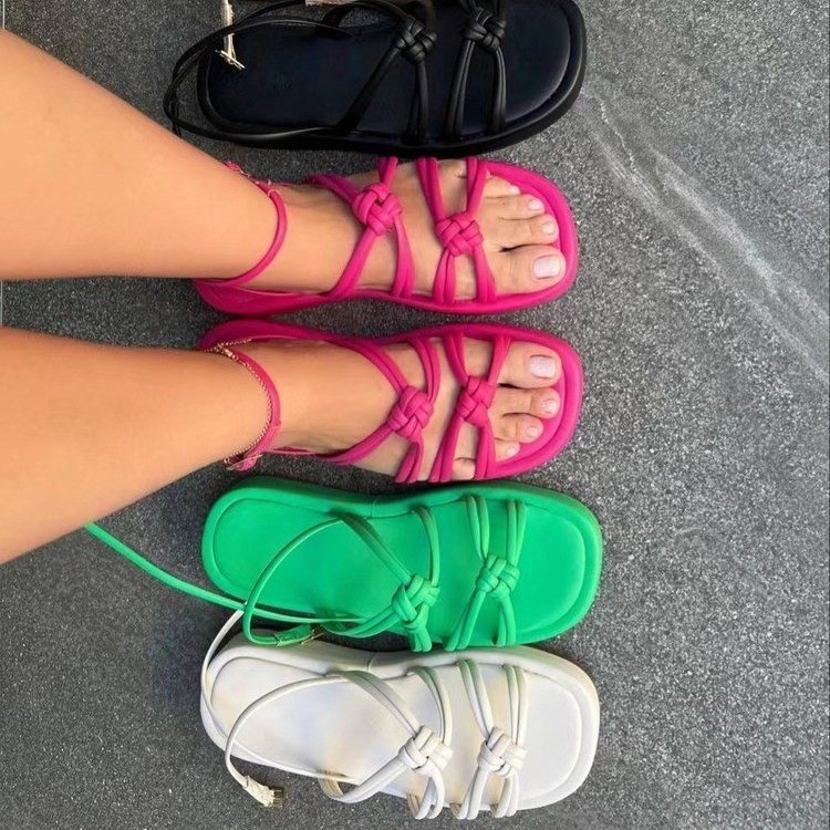Foreign trade summer new round toe buckle platform sandals women's foreign trade plus size outer wear woven beach sandals