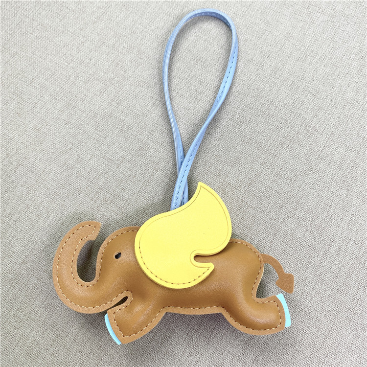 2023H New Angel Little Elephant Bag Charm Cute Personality Keychain Car Rearview Mirror Decor