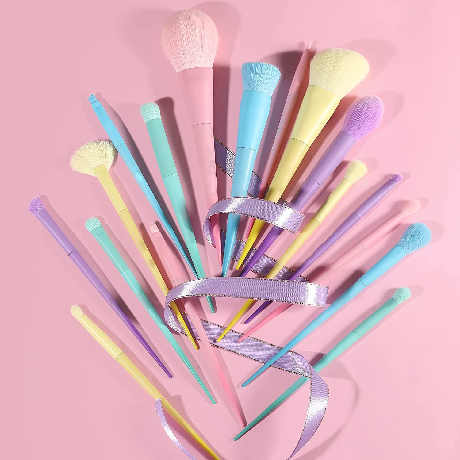 Cross-border popular candy color makeup brush rainbow color 17 macarons color color makeup brush full set in stock