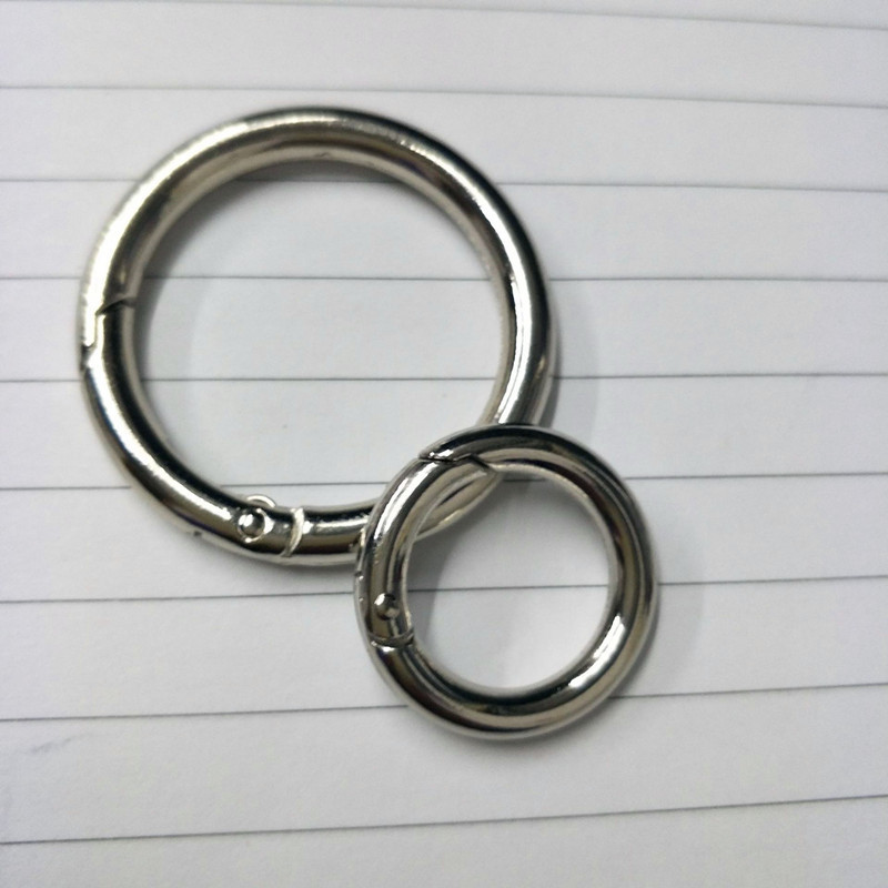 Factory wholesale zinc alloy movable open ring metal 33 spring ring Tracker anti-lost locator buckle