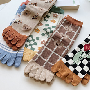 3 pairs of five-finger socks with split toe and long mid-tube toe socks women's socks cotton socks autumn and winter multi-color sweat-absorbent five-toe sports breathable