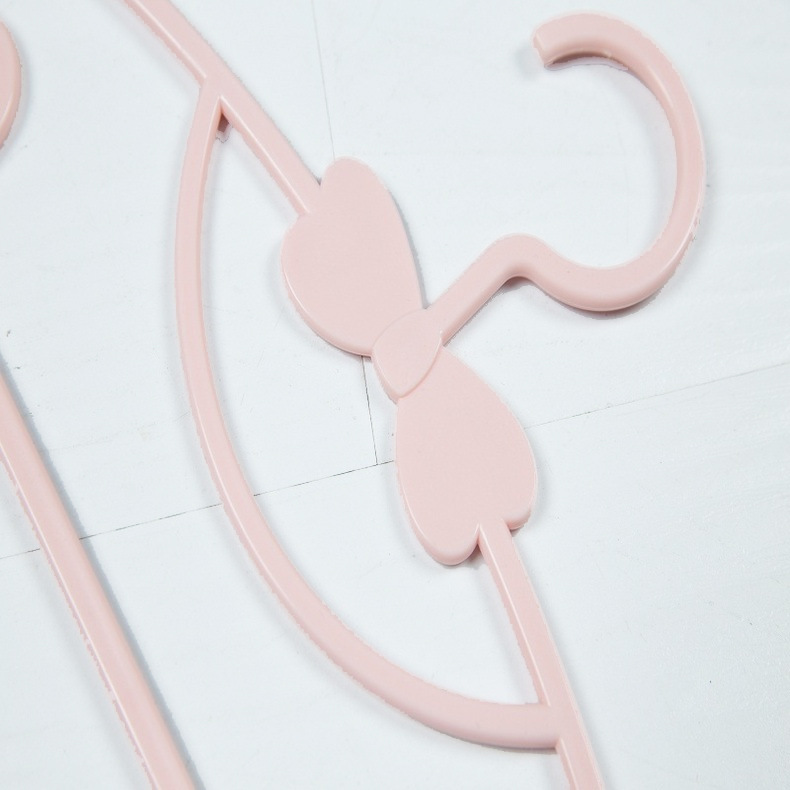 Wholesale children baby clothes hanger baby newborn clothes hanger seamless cute bow drying rack wet and dry