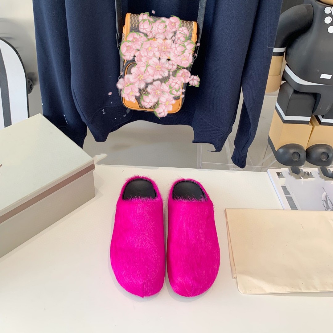 2024 New Couple Candy Color Cyber Celebrity Same Style Fashion Baotou Hair Drag Women's Flat Casual Horse Hair Half Drag Men's Shoes