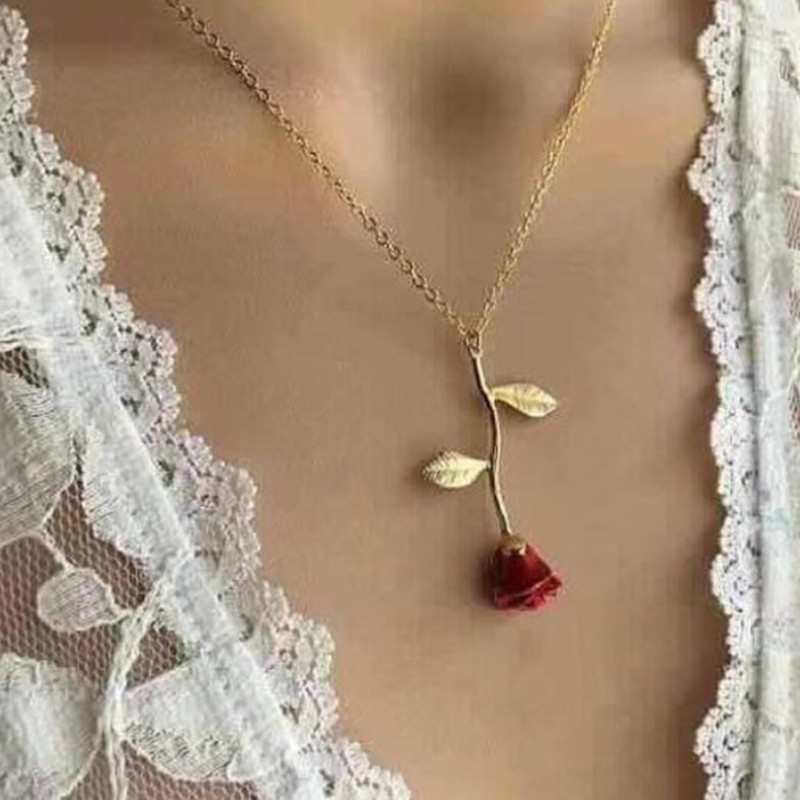 Fashion drop oil rose Joker clavicle chain temperament necklace necklace Valentine's Day ladies small gifts wholesale