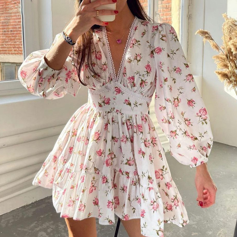2025 Spring Independent Station European and American Women's New Elegant Sweet Printed V-Neck Lace Waisted Short dress