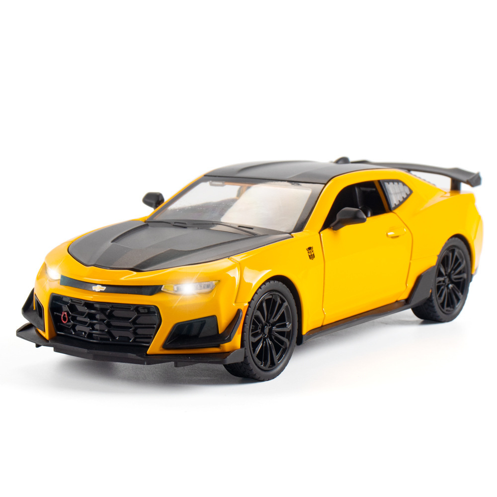 Car with simulated 1:24 alloy sports car model with sound and light children's toy in bulk