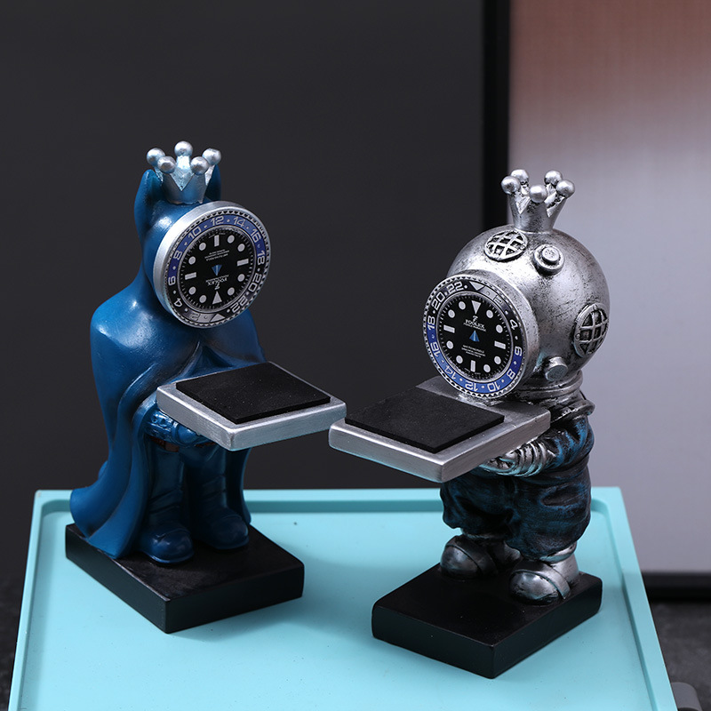 Creative Green Water Ghost Watch Stand Watch Bracket Astronaut Display Stand Bracket Ornaments Watch Storage Rack