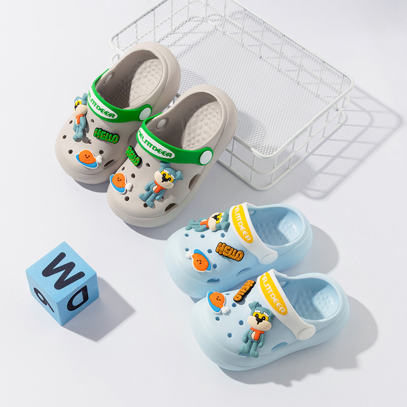 Children's slippers wholesale summer boys and girls sandals cartoon wear-resistant breathable baby sandals wholesale hole shoes sandals