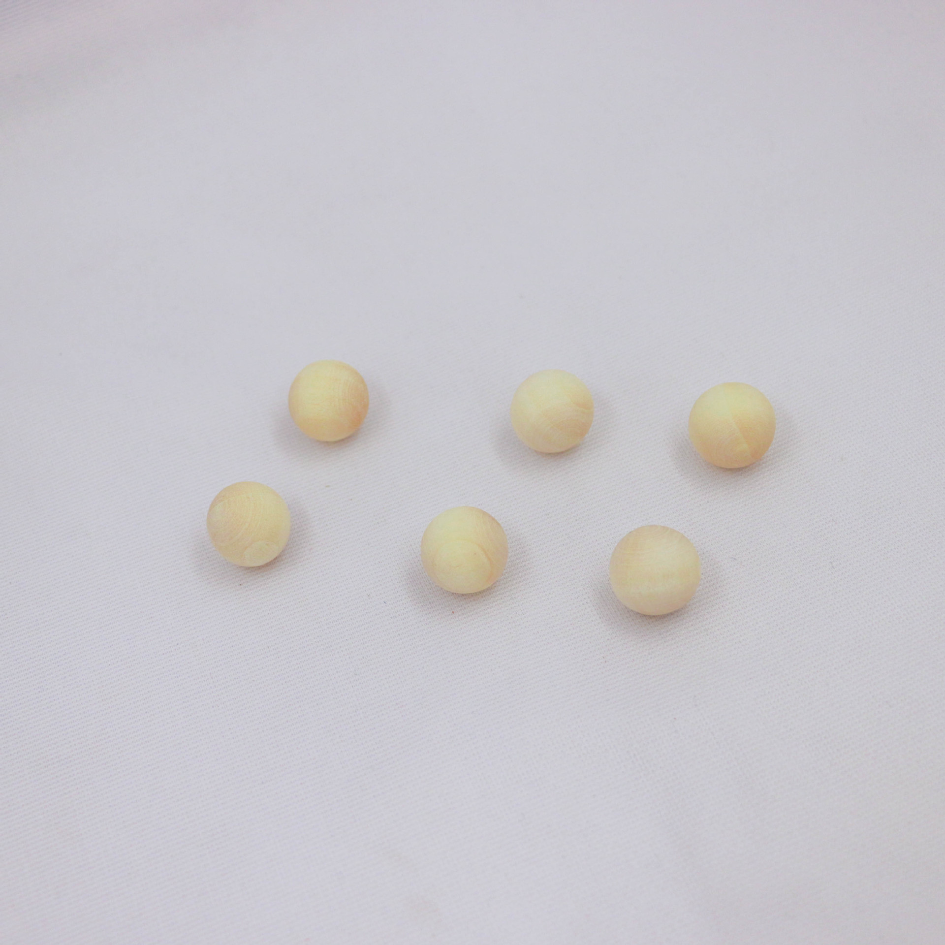 Factory wholesale raw wood color non-hole wooden beads round loose beads solid wooden ball jewelry accessories multi-Specification