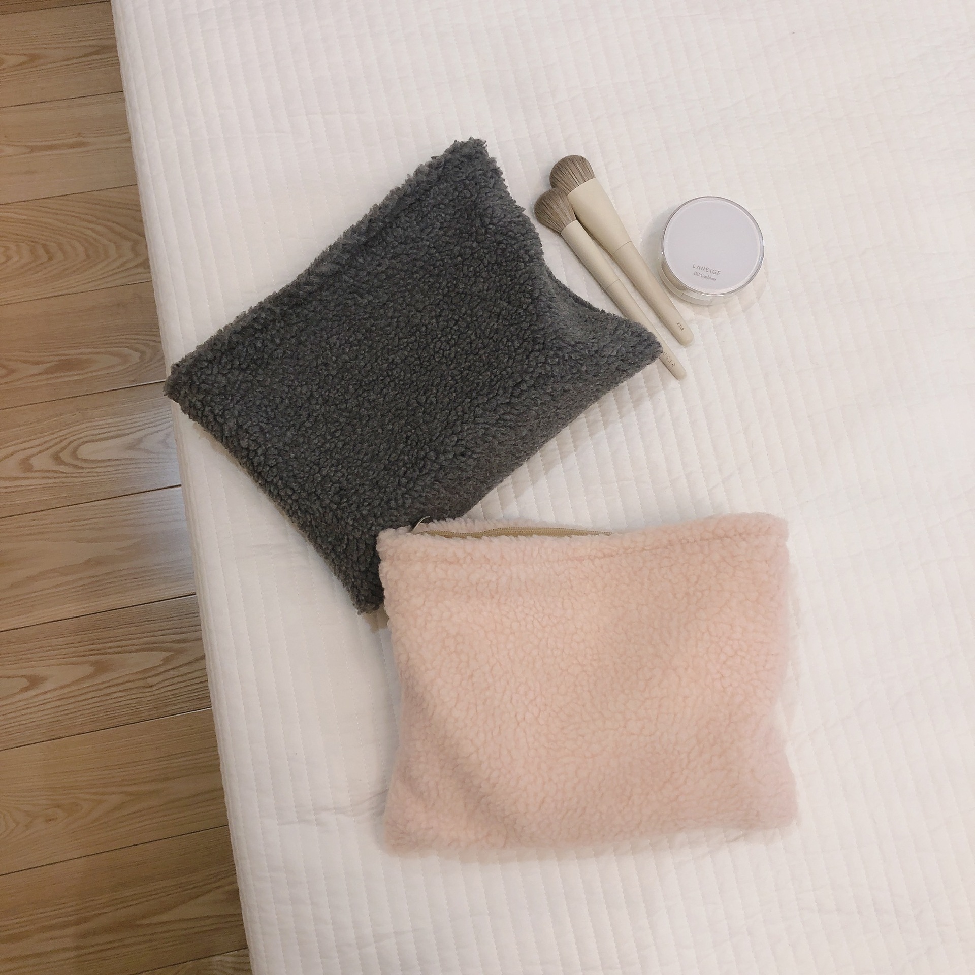 Solid Color Vintage Lamb Wool Handbag Cosmetic Bag Clutch Bag Women's Bag Fashion Artistic Korean Simple All-match Winter New