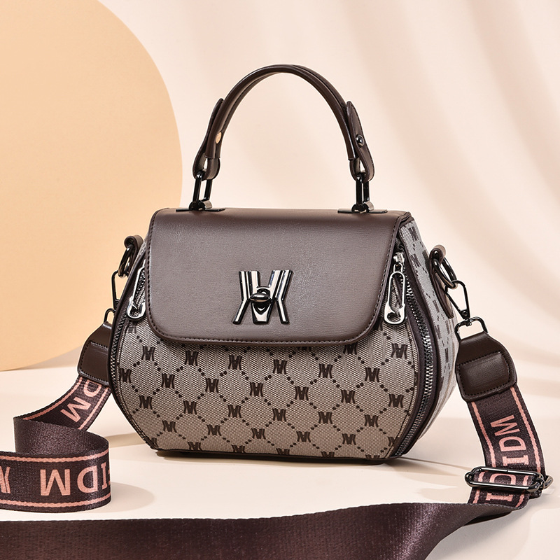 This year's popular apple-shaped women's handbag Korean-style fashion large-capacity shoulder bag casual versatile diagonal women's bag