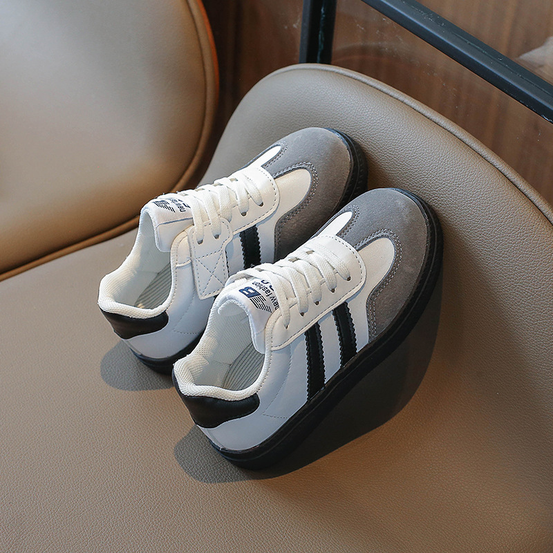 Boys Casual sneaker 2024 Autumn New Children's Soft Sole Running Shoes Girls' Board Shoes Vintage Student Shoes