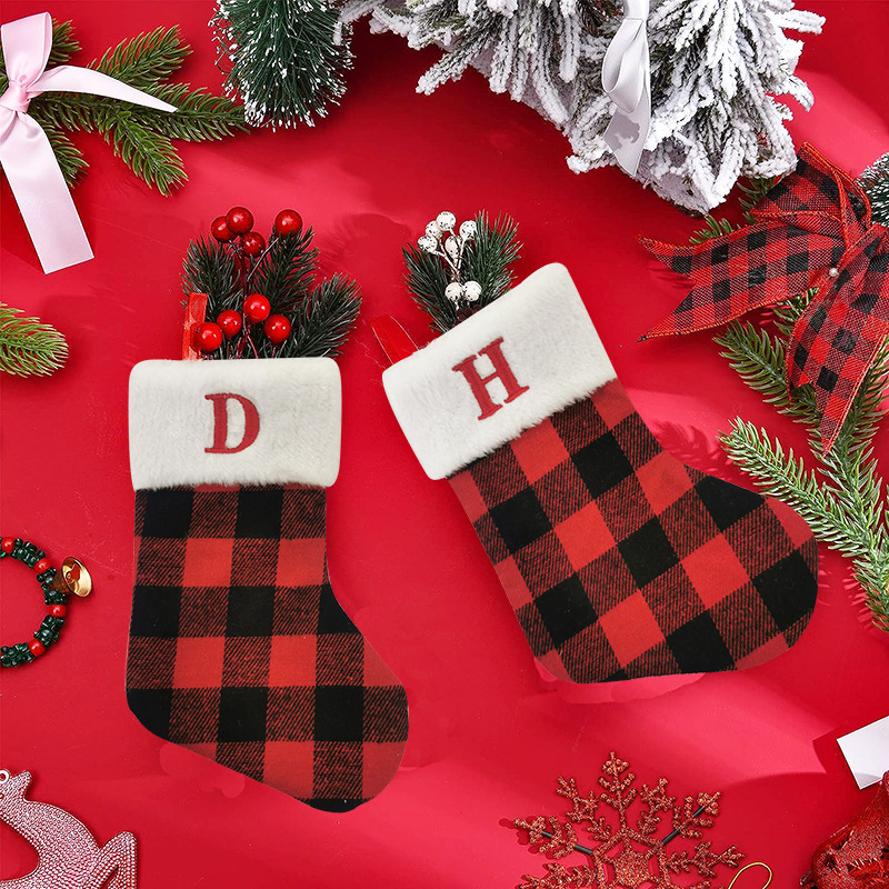 Cross-border new Christmas socks Christmas gift bag pendant red and black plaid letter socks Christmas supplies wholesale
