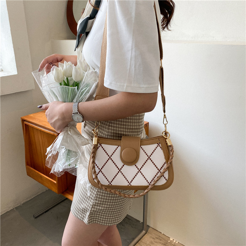 2022 Summer New Fashion Rhombic Women's Bag Chain Stylish Korean Style Small Square Bag Casual Shoulder Crossbody Bag