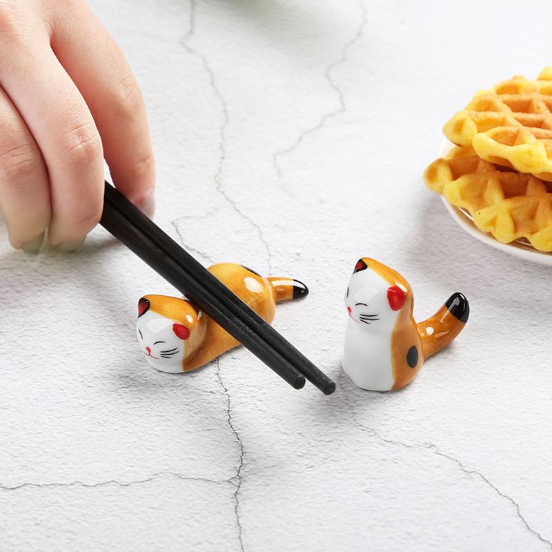 Ceramic Kitten Chopsticks Holder Chopsticks Holder Cute Kitten ZAKKA Grocery Japanese Chopsticks Pillow Lucky Cat Hotel Chopsticks Holder