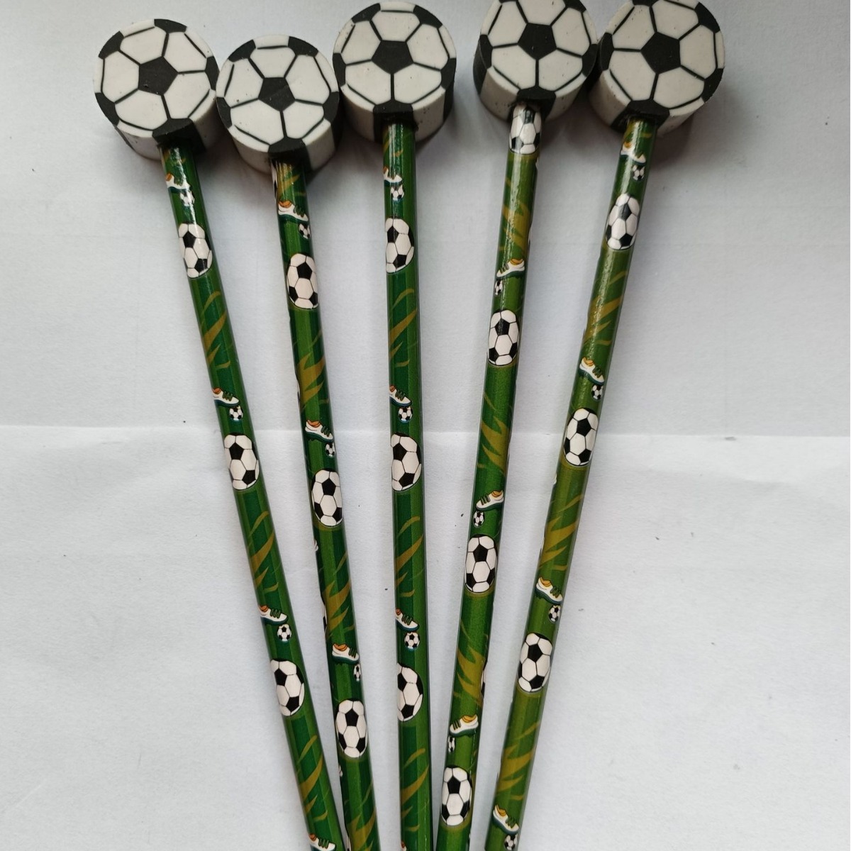 HB pencil cute cartoon football pencil football shape primary school student football environmental protection non-toxic wooden pencil