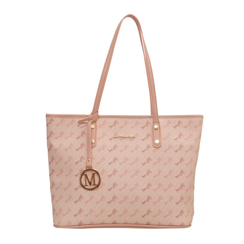 High-grade Texture Bag Women's Large Capacity 2023 New Summer All-match Simple Shoulder Bag Class Commuter Tote Bag