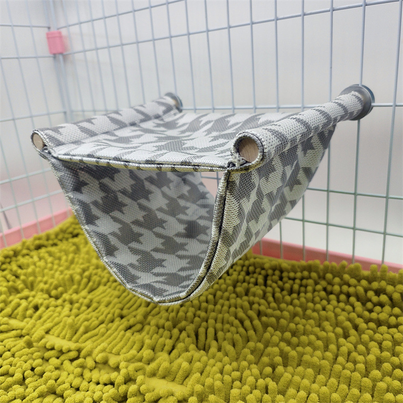 モルモットのベッドのハムスターのハンモックの金糸の熊の蜜の袋のリスはジャンプ台の巣の小さいペットの夏の用品を掛けます。|undefined