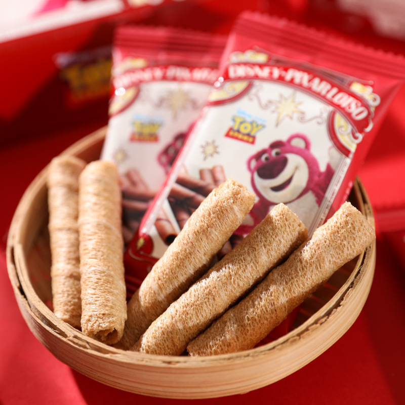 genuine goods Disney Strawberry Powder Bear Cappuccino Egg Roll Biscuits Casual Crispy Snack Wedding Engagement