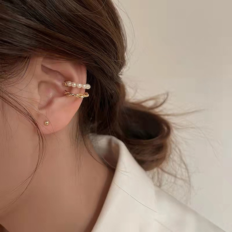 French retro pearl ear bone clip for women without pierced ears 2022 new style trendy Internet celebrity temperament high-end ear clip earrings