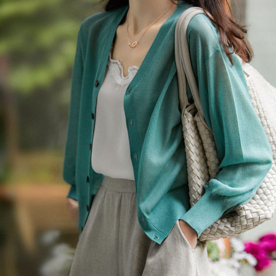 Summer lightweight breathable knitted cardigan women's sun protection shirt V-neck long sleeve solid color elegant casual coat women's wholesale fashion
