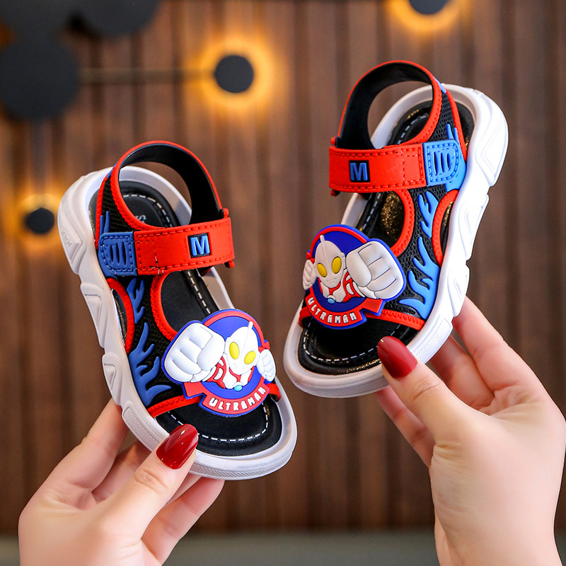 Ultraman Boys Sandals 2022 New Non-Slip Soft Sole Small Middle-Sized Boys Baby Students Beach Shoes Free Shipping
