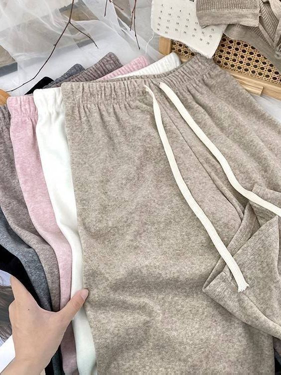 Autumn and Winter fleece-lined towel cashmere pants women's glutinous nylon high waist loose draping wide-leg pants narrow straight casual pants