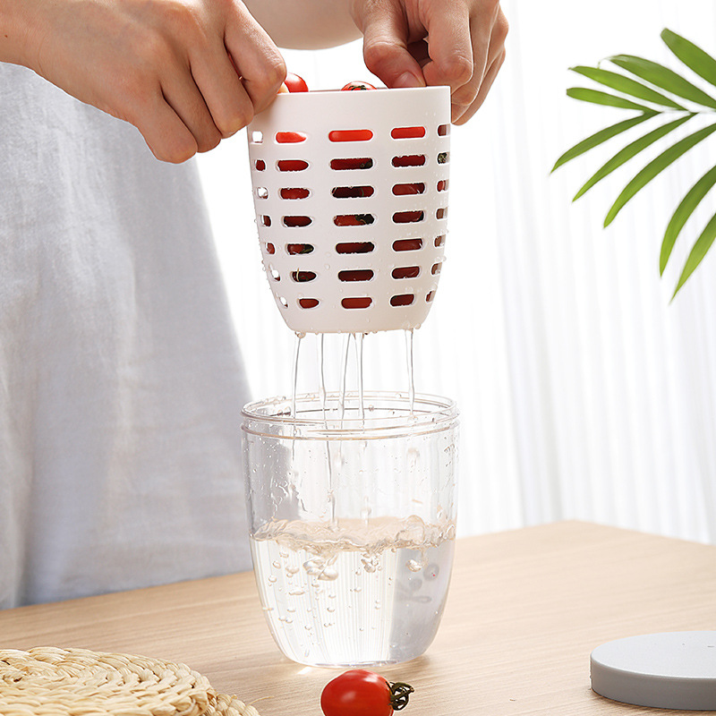 Leachable fruit cup with fork portable picnic box large capacity storage poke plastic cup sealed leakproof salad box