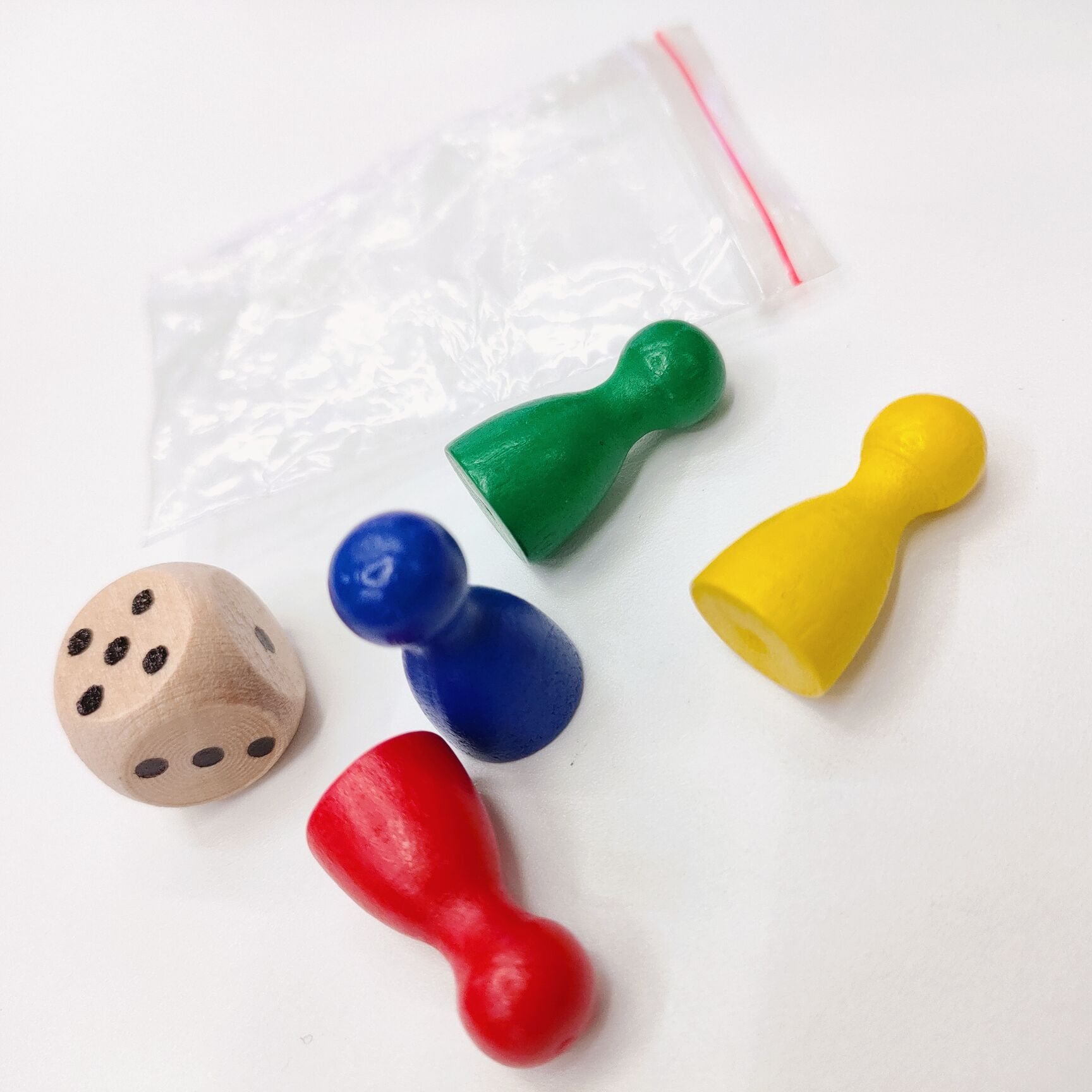 Youheng Wooden Chess Wooden Dice Chess Set Humanoid Chess Board Game Accessories Wooden Checkers Flying Spot