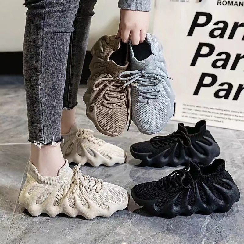 Mesh Breathable Coconut Shoes Men and Women 23 New Summer Breathable Mesh Casual Shoes Running Sneakers Socks Women's Shoes
