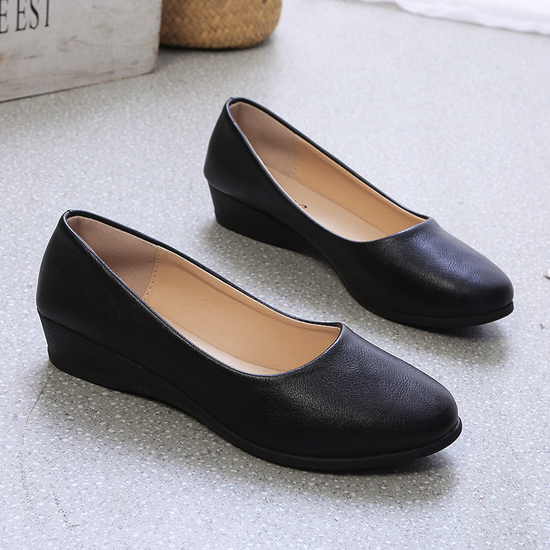 Spring and summer new women's single shoes wedge heel round toe beanie shoes mid heel shallow mouth mother shoes tide wholesale