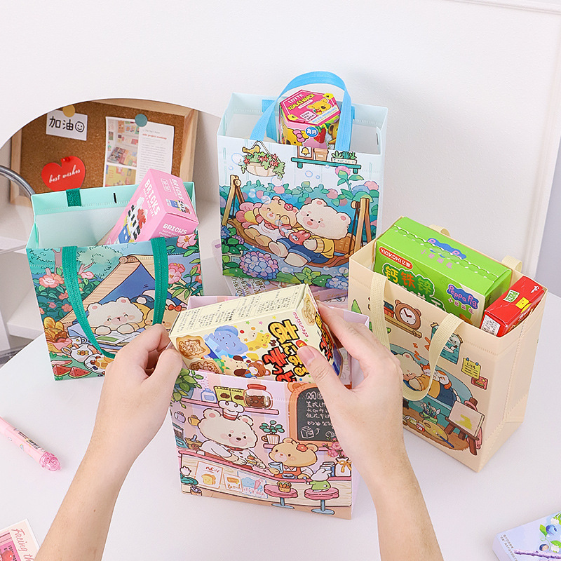 Non-woven Toy Snack Gift Bag Children's Small High-end Sense Handbag Shopping Environmental Protection Bag Hand Gift Bag