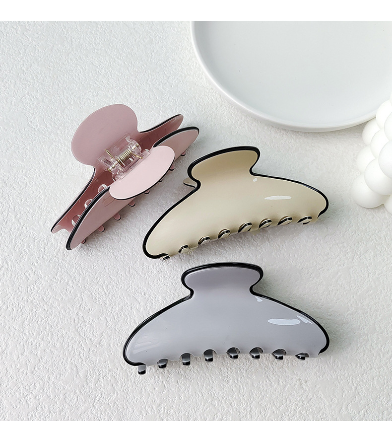 MINISO famous excellent products with Korean acrylic clip fresh girl geometric shape hairpin fashion clip_voghion.com