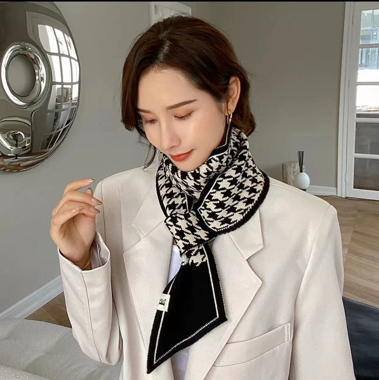 Women's scarf autumn and winter double-sided warm small scarf houndstooth chessboard Plaid bevel edge versatile neck protection small scarf