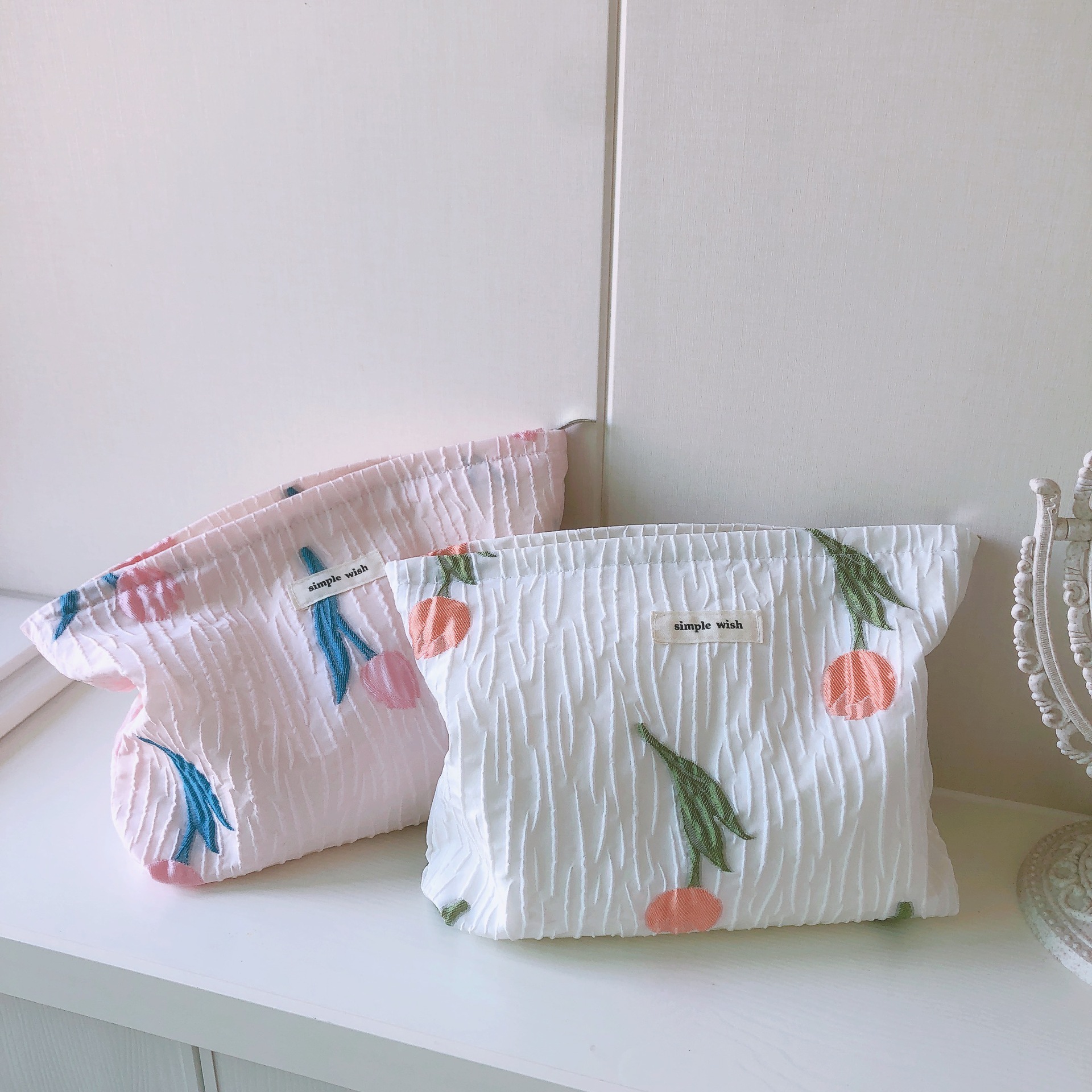 [Suxi Bags] Niche Design Tulip Cosmetic Bag Women's Exquisite Fabric Handbag French Romantic Fresh