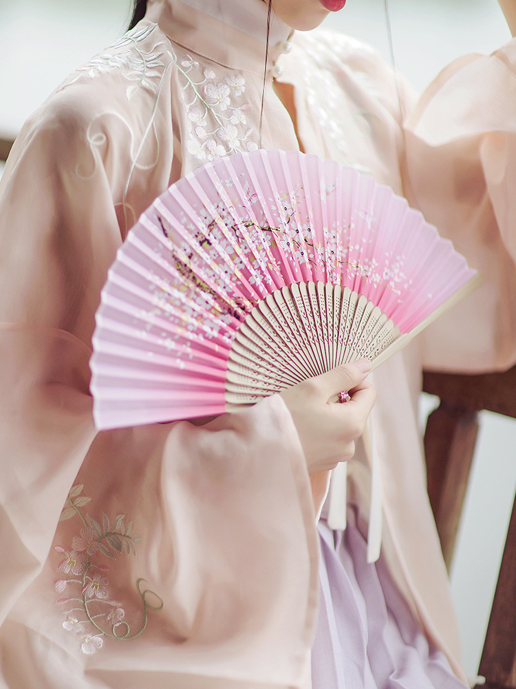 Factory classical dance fan antique scenic spot craft bamboo fan folding fan Chinese style folding fan stall wholesale