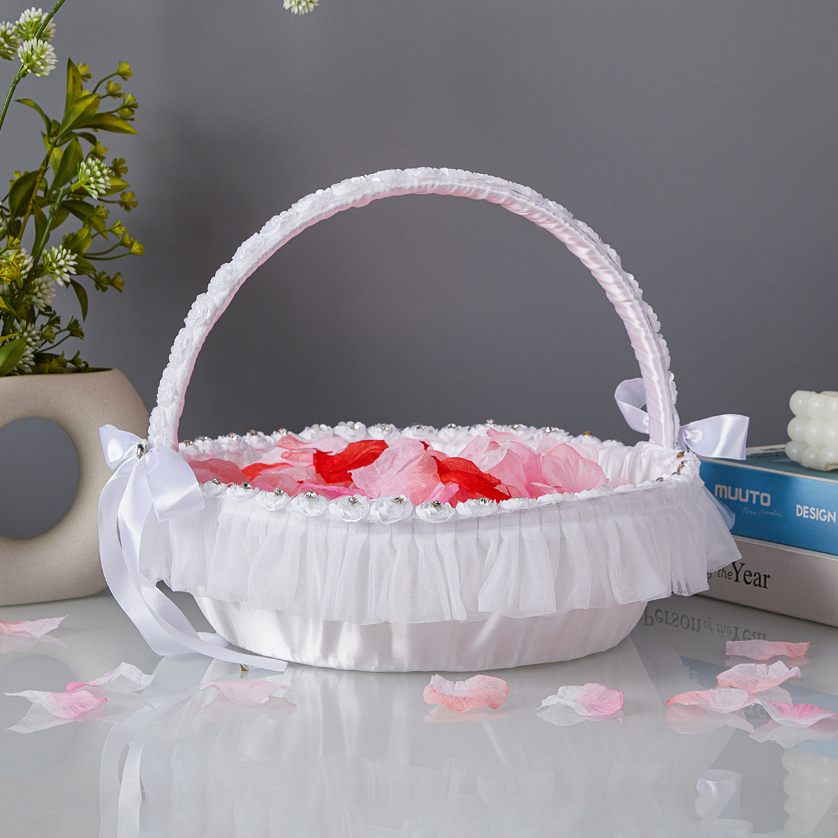 Bamboo large flower basket wedding props Flower girl bridesmaid flower lace basket wedding supplies