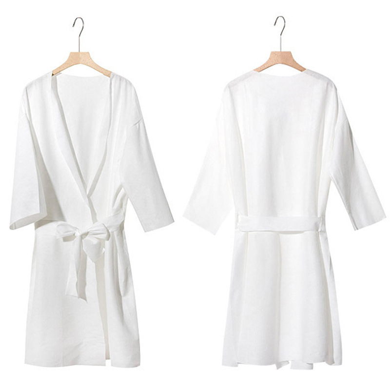 Hotel disposable bathrobe travel portable bath absorbent nightgown hotel bathrobe homestay disposable pajamas wholesale
