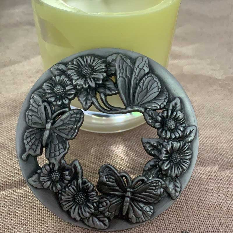 Embedded Wrought Iron Aromatherapy Candle Smart Cover Zinc Alloy Candle Accessories Heat-gathering Anti-hanging Wall Hollow Cover