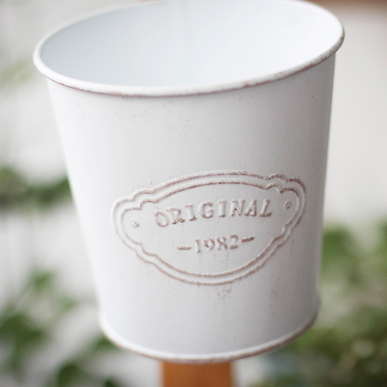 Cross-border manufacturers foreign trade do old white letter bucket small hook flowerpot hook bucket retro galvanized iron bucket